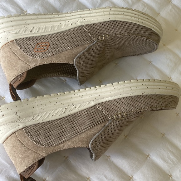 Skechers Slip On Boat Shoe Goga Mat Arch with Air-Cooled Memory Foam Mens 10 - Picture 8 of 8